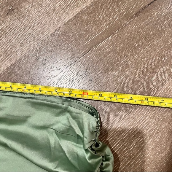 Cider Size 2 Solid Ruched Slit High Rise Silky Feel Midi Skirt Soft Green - Picture 6 of 7